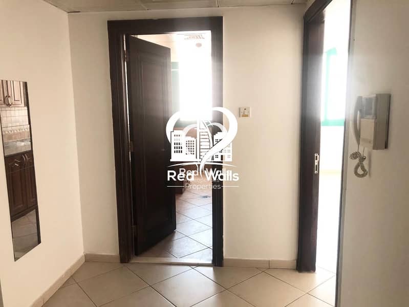 13 Awesome 3 Bedroom Hall Apartment in Tourist Club Area Near Electra Park