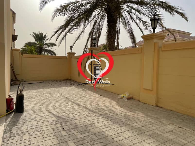 10 AMAZING 6 BEDROOMS COMPOUND VILLA WITH 7 BATHROOMS AT KHALIFA CITY A.