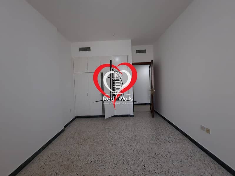 4 ?ATTRACTIVE 2 BHK APPARTMENT LOCATED AT AL WAHDA.