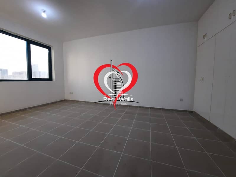 7 ??    ?____A WELL PRESENTED 2 BHK WITH 3 BATHROOMS AND BALCONY WITH KITCHEN LOCATED AT AL WAHDA____