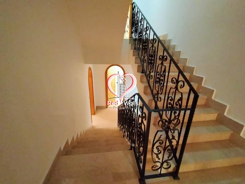 48 Private Villa 5 Bedrooms 2 Halls with Maid's Room and Driver's Room and 2 Parking