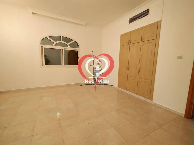 65 Private Villa 5 Bedrooms 2 Halls with Maid's Room and Driver's Room and 2 Parking