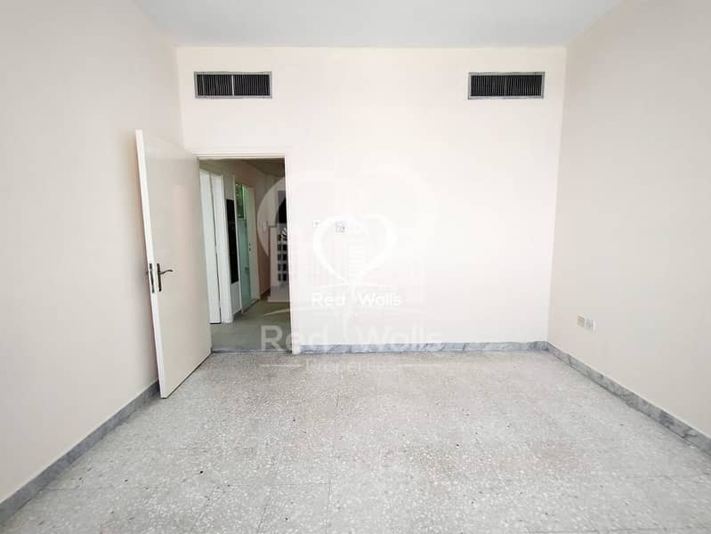 4 Awesome One Bedroom Hall in Navy Gate Area Partial Sea View