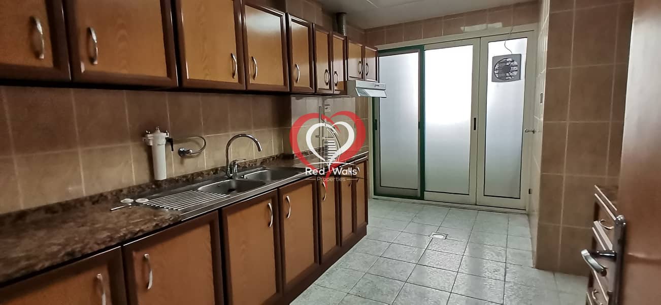 19 Luxury 3 BHK Apartment with Parking &  Laundry Area