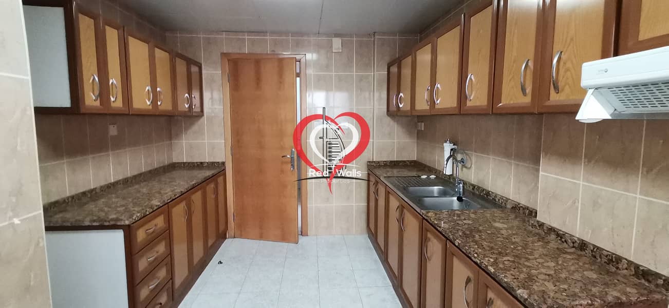 21 Luxury 3bhk Apartment With Parking With laundry area