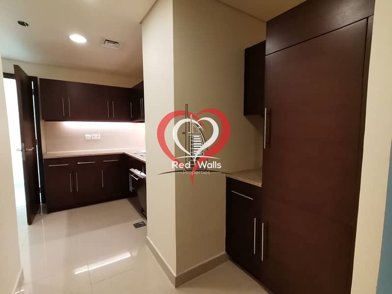 23 Luxury 4 Bedroom Hall Apartment with Maids room