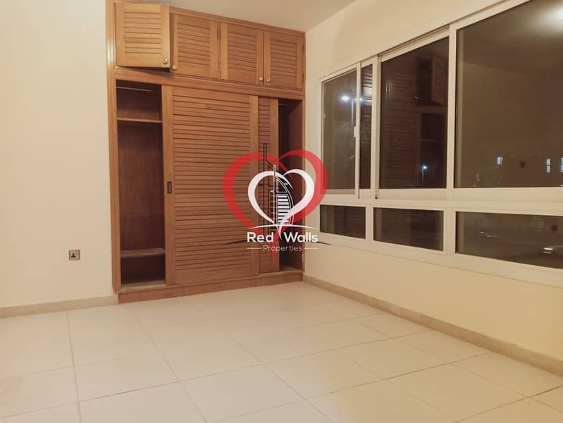 Superb Studio Apartment available in Al Karamah Near Nation Hospital: