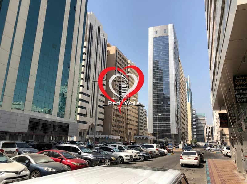 10 GRAB THE RARE OPPORTUNITY TO OWN A WELL ESTABLISHED SHOP SPACE IN THE CENTER OF THE CITY OF ABU DHABI