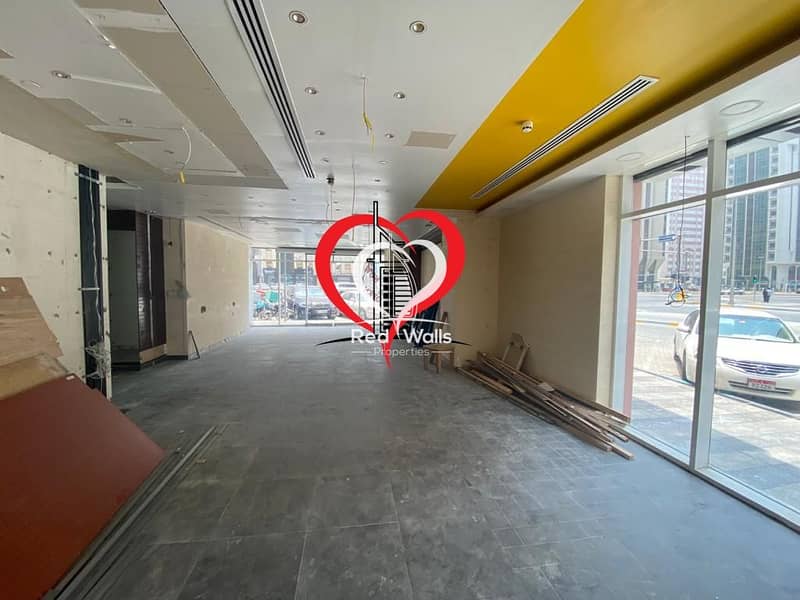 7 GRAB THE RARE OPPORTUNITY CORNER FACING SHOP NEAR WTC IN THE CENTER OF THE CITY OF ABU DHABI