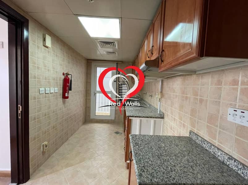 5 NEAT AND CLEAN 1 BHK WITH BATHROOMS AND SMALL BALCONY LOCATED AL NAHYAN.