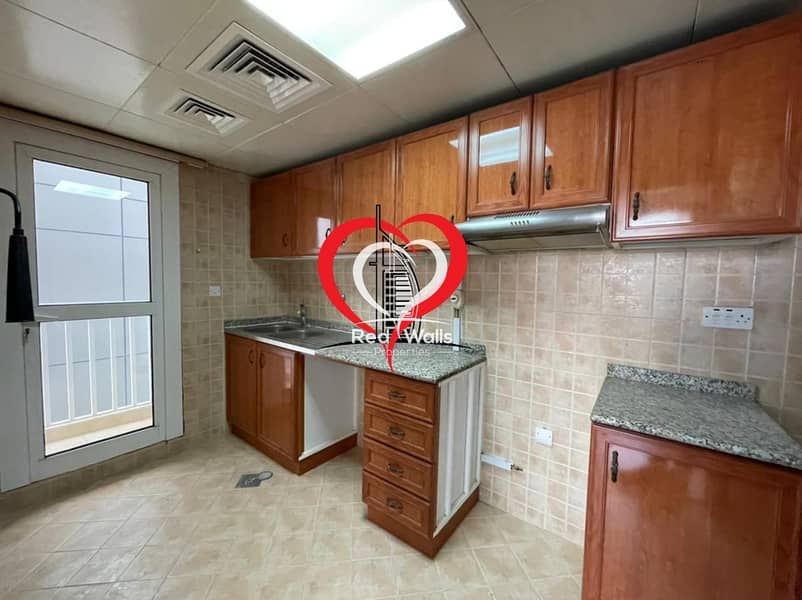 11 NEAT AND CLEAN 1 BHK WITH BATHROOMS AND SMALL BALCONY LOCATED AL NAHYAN.