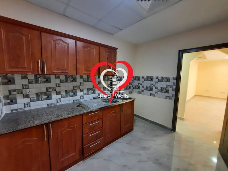 7 1 BHK APPARTMENT WITH NICE KITCHEN LOCATED AT AL NAHYAN.