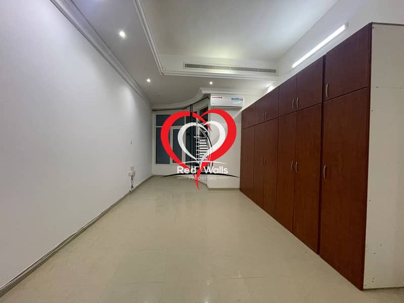 5 2ND FLOOR 2 BHK WITH 1 BATHROOM AND TAWTHEEQ AVAILABLE LOCATED AT AL MUROOR NEAR AL BATEEN AIRPORT.