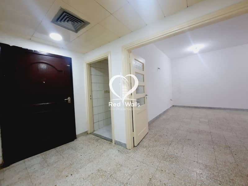 Квартира в улица Аль Наджда, 2 cпальни, 50000 AED - 6381815