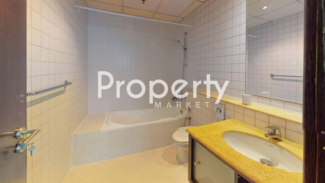 13 Dubai-Marina-Marina-Quays-West-1BR-Unfurnished-Bathroom. jpg