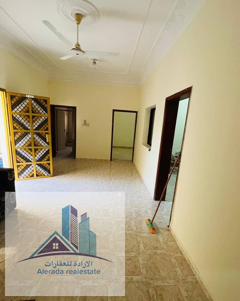 An Arab house for rent in Al Hamidiyah, in an excellent location, close to all services