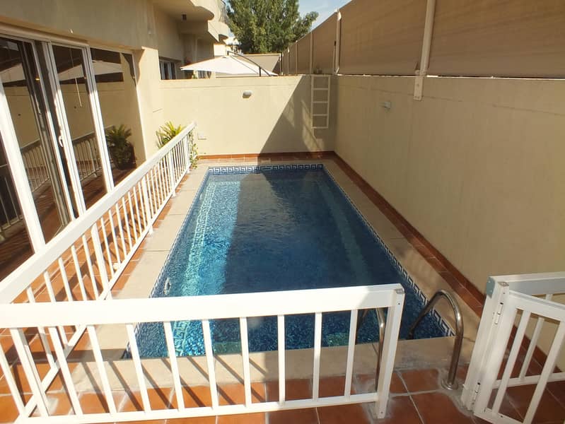 12 Semi attached 5bhk villa with p. pool  in Jumeirah 1 rent is 275k