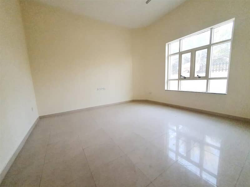 6 compound 5bhk villa in manara with sharing pool rent is 200k