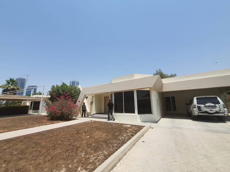 Spacious 4BHK Compound with garden in al sufouh 2 rent is 175k