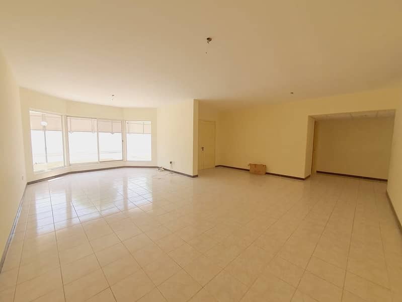 5 Spacious 4BHK Compound with garden in al sufouh 2 rent is 175k