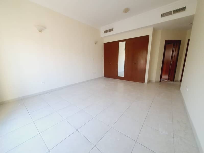 9 3bhk compound villa in manara with s. pool and p. garden  rent is 160k