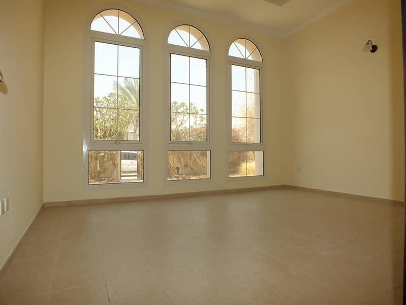 7 High Quality  property  independent 6bhk villa in safa 1 with P . garden  & S. pool rent is 250k