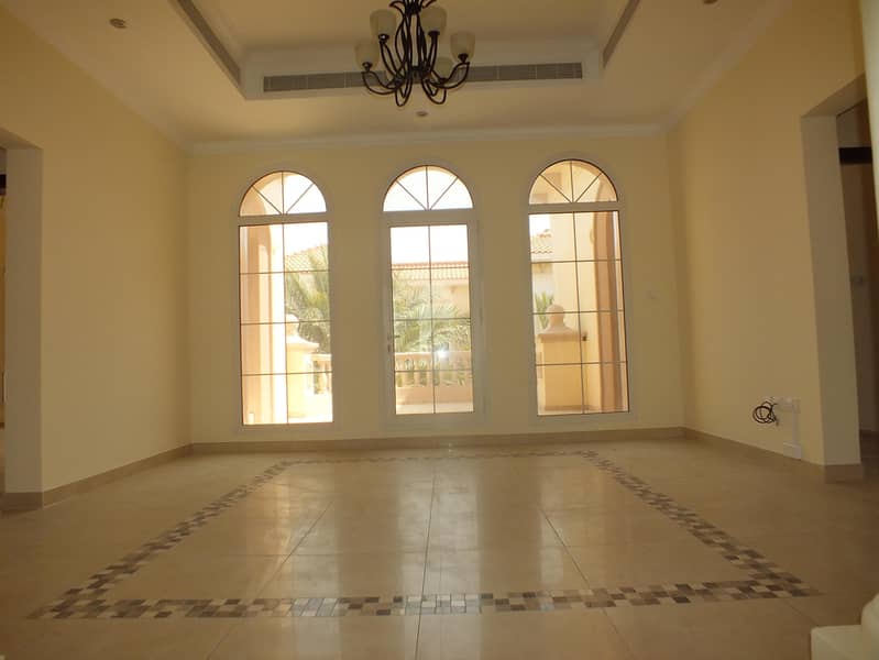 11 High Quality  property  independent 6bhk villa in safa 1 with P . garden  & S. pool rent is 250k