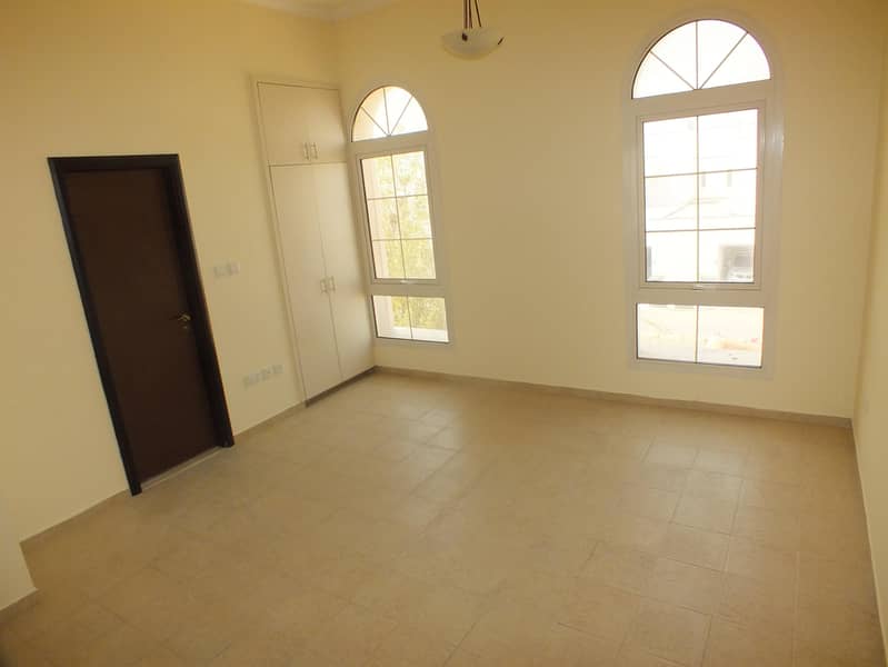 14 High Quality  property  independent 6bhk villa in safa 1 with P . garden  & S. pool rent is 250k