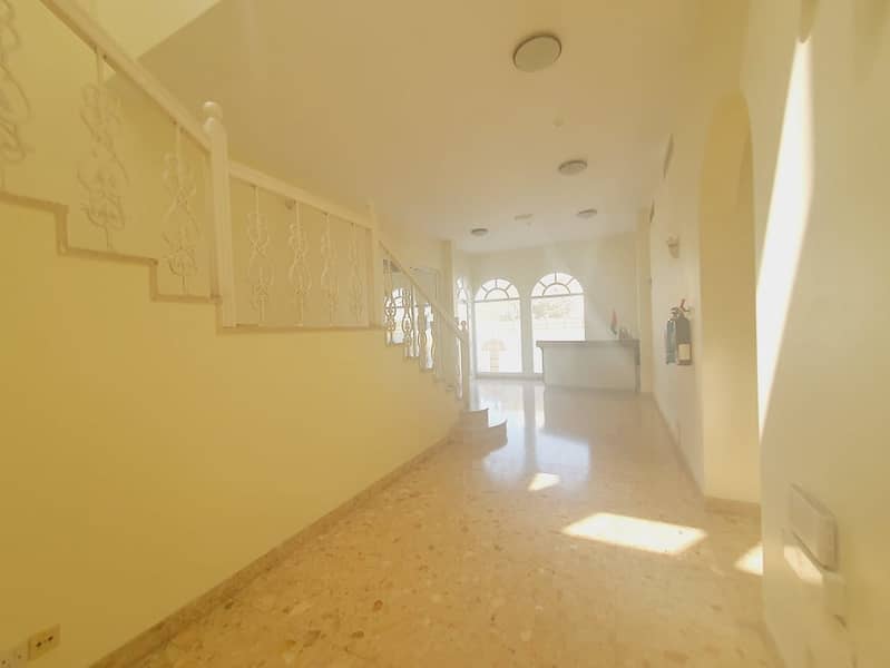 5 commercial villa with privet pool in Jumeirah 1  rent is 475k