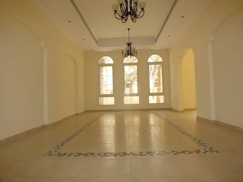 20 High Quality  property  independent 6bhk villa in safa 1 with P . garden  & S. pool rent is 250k