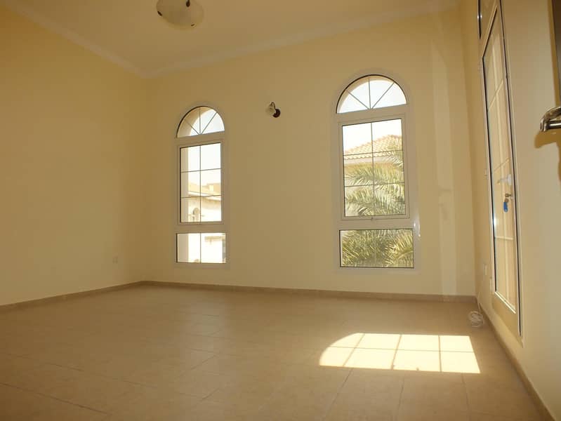 21 High Quality  property  independent 6bhk villa in safa 1 with P . garden  & S. pool rent is 250k