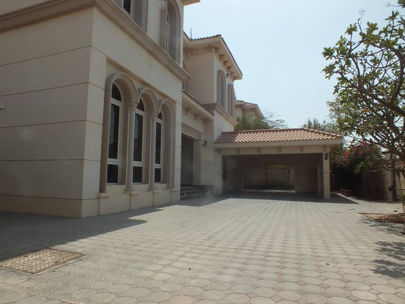 23 High Quality  property  independent 6bhk villa in safa 1 with P . garden  & S. pool rent is 250k