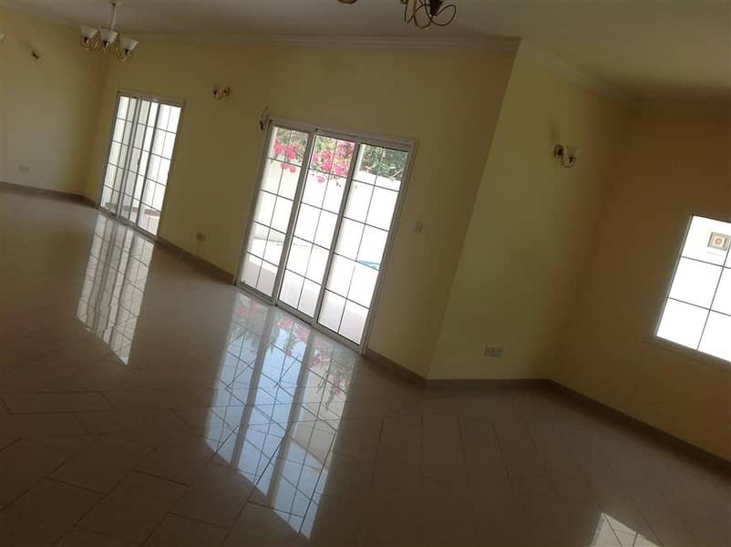 10 Independent 5bhk with study & p. pool and graden in jumeirah 1 rent is 230k