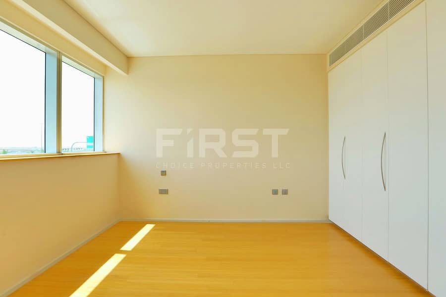 5 Internal Photo of 2 Bedroom Apartment in Al Sana 1 Al Muneera Al Raha Beach Abu Dhabi UAE (4). jpg