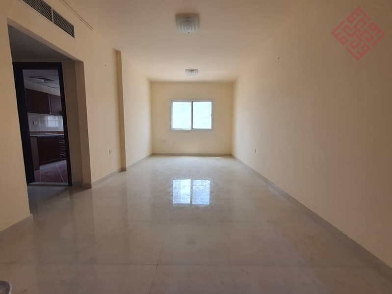 Квартира в Аль Маджаз，Аль Маджаз 3, 2 cпальни, 30000 AED - 6129942
