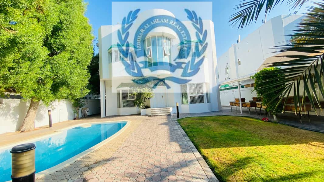 Super Deluxe 5BR/ Private Swimming pool/ Huge Garden in Sharqan