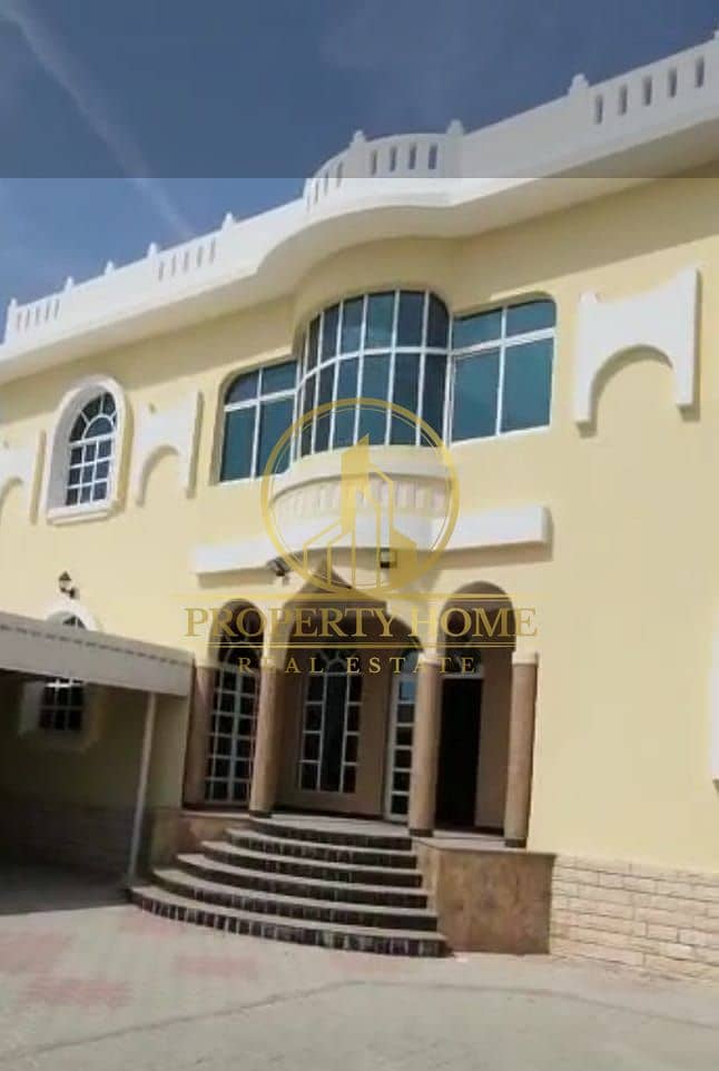 Spacious Villa | Well Maintained | Vacant