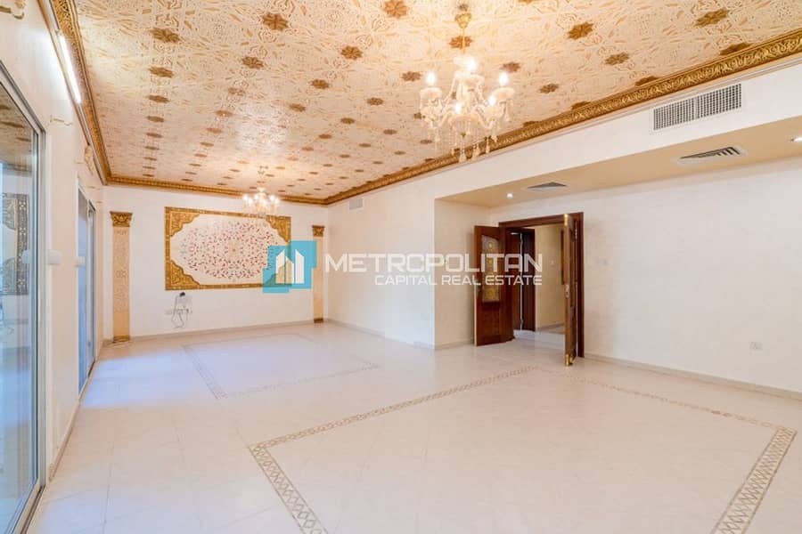 Hot Price| Corner Villa|Fully Upgraded |Great View Hot Price| Corner Villa|Fully Upgraded |Great View