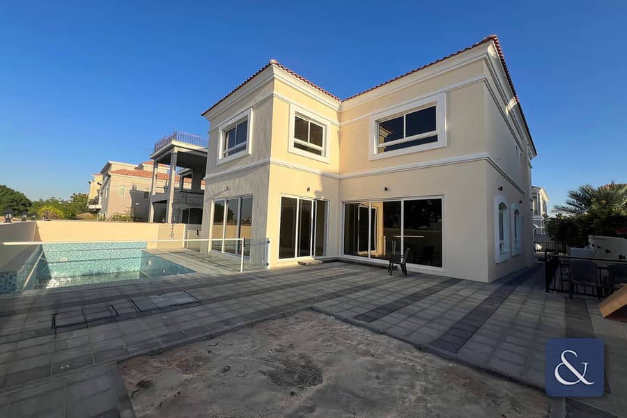 Beautiful | Custom Built | Pool Plus Basement Beautiful | Custom Built | Pool Plus Basement