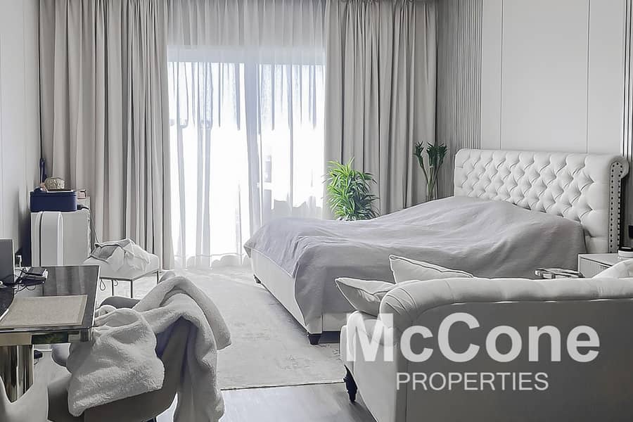 Canal View | Spacious Upgraded Apartment | VOT Canal View | Spacious Upgraded Apartment | VOT