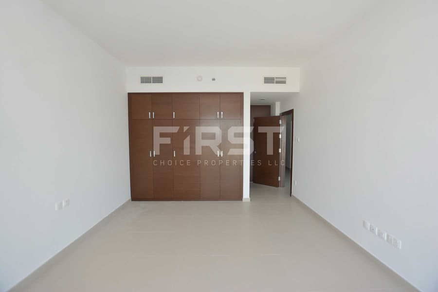 10 Internal Photo of 1 Bedroom Apartment in The Gate Tower Shams Abu Dhabi Al Reem Island Abu Dhabi (2). jpg