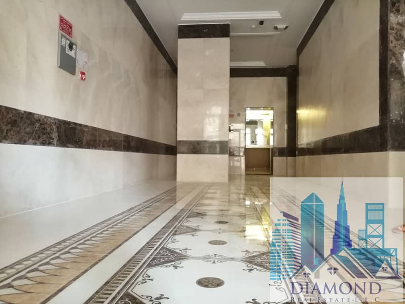 mix building in  Rumaila brand new for sale G+2PARKING+6 FLOORS