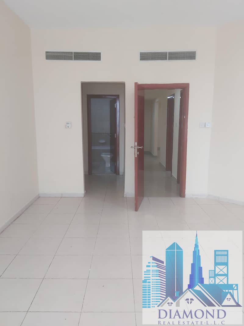 Partial Sea view Clean 2bhk for rent in Horizon Tower