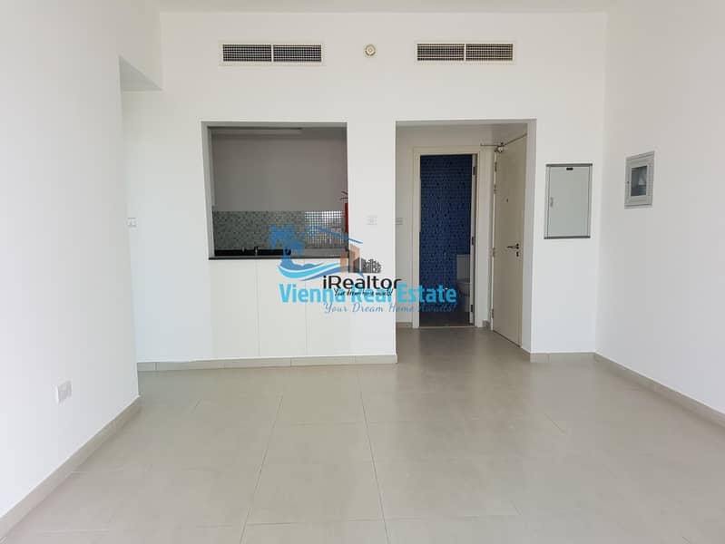 Ready to move in 1 Bed in Al Ghadeer 430k AED