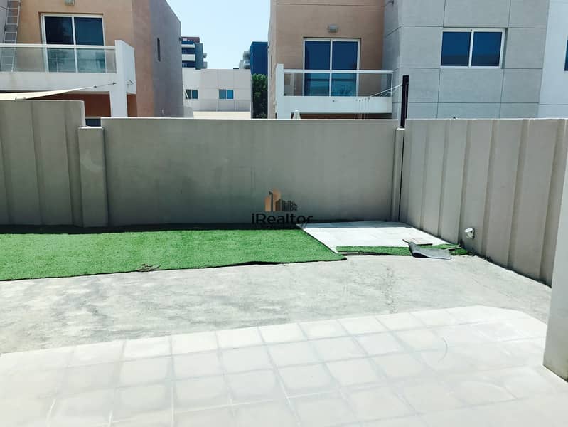 10 Rent Single Row 4 Bed Villa Only For 125k