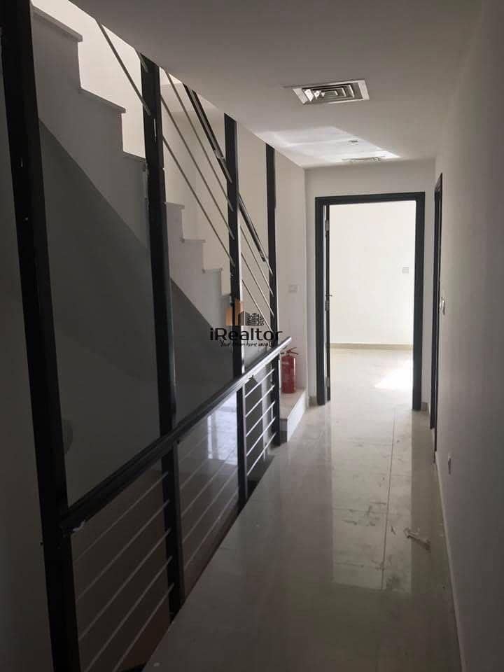 8 Beautiful 3 Bedroom in Reef 2 for 95k