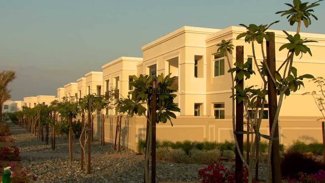 10 Rent a 2 BR Townhouse in Al Ghadeer for 55k