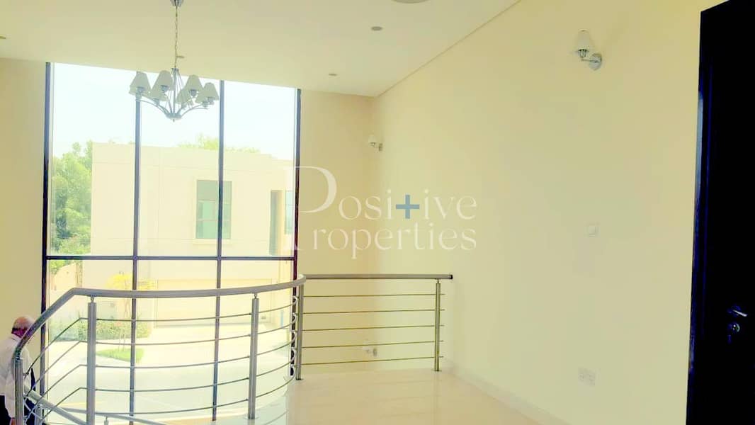 6 Price Reduced | Beautiful Spacious Villa