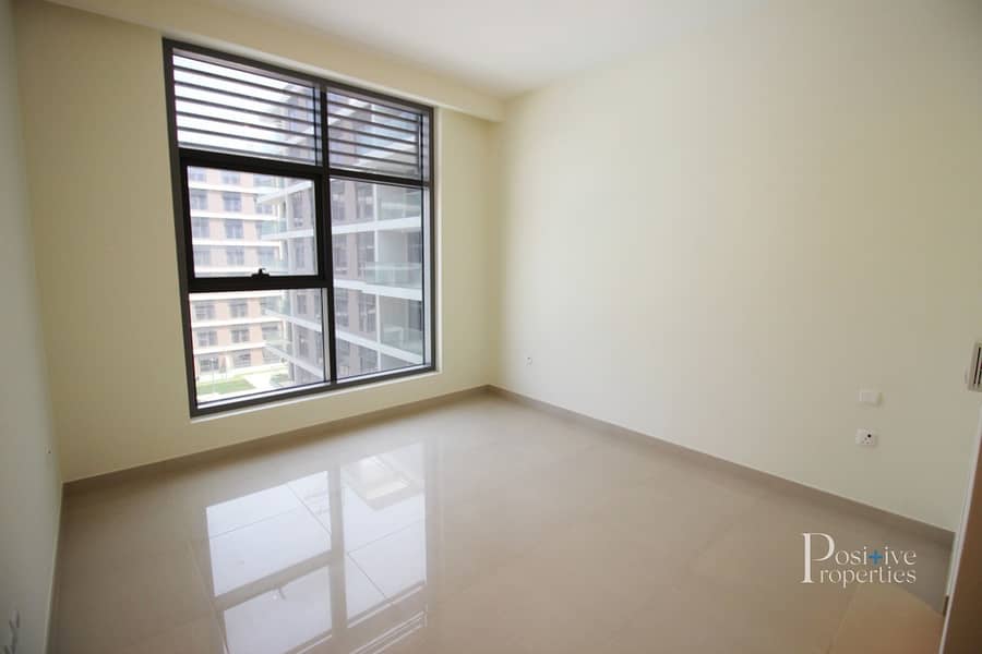 11 2 BEDROOM || POOL VIEW || BALCONY || AVAILABLE