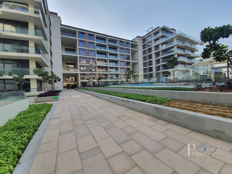 15 2 BEDROOM || POOL VIEW || BALCONY || AVAILABLE